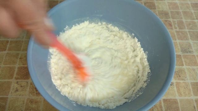 Пирог с рыбной консервой на кефире//Легко и просто смотреть онлайн