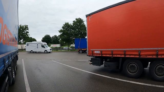 Пожарная тревога на выгрузке. Дальнобой по Европе. смотреть онлайн