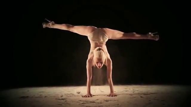 Танцует Ева Шиянова. Виагра. Пошел вон. смотреть онлайн