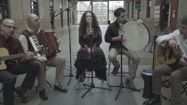 Shalom Aleichem שלום עליכם | Субботняя песня «Шалом алейхем» смотреть онлайн