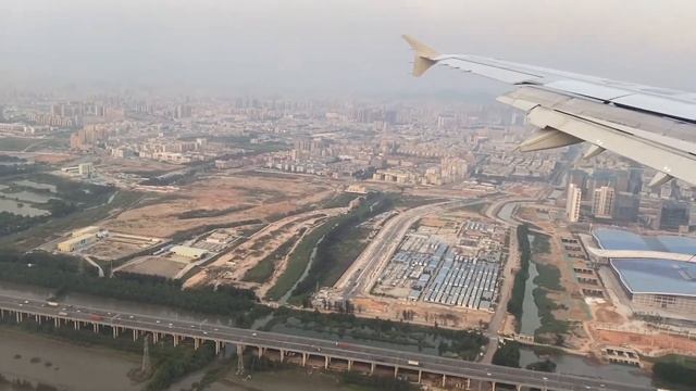 China Eastern Airline, Landing in Shenzhen Bao'an airport смотреть онлайн