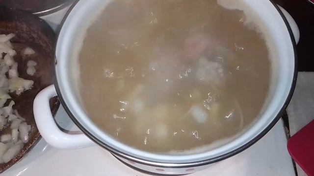 Суп с фрикадельками?