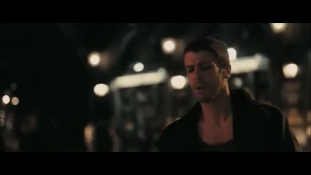 Я хочу оформить жалобу  ,Джонни Фунт  Фрагмент фильма РОк н РОльщик 2008  RocknRolla,