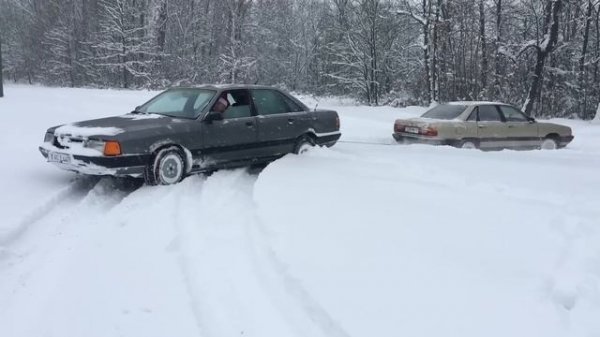 Audi 100 s743 2.2 turbo quattro in snow. Sotkavstoke против кваттро в снегу. Ауди Кваттро за $ 300
