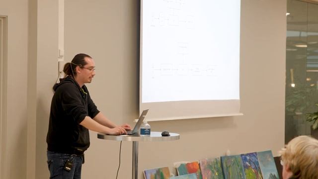 Cloud Native meetup // Migrating to kubernetes смотреть онлайн