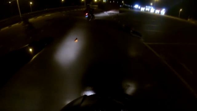 мото джимхана на kawasaki zx6r 636 stunt and Bm Motard 200 смотреть онлайн