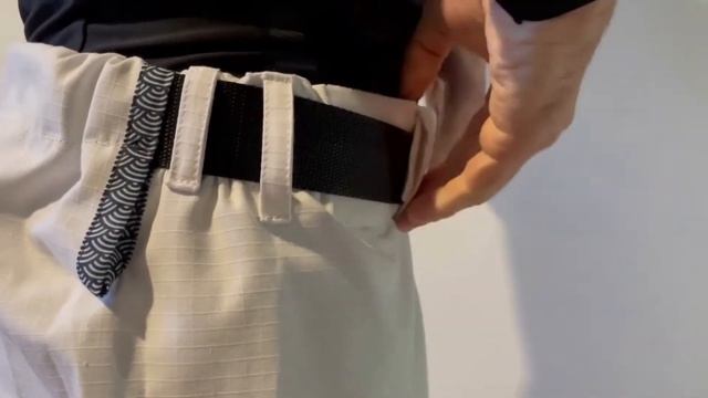 BJJ Kimono 900 - Innovative pant closing system смотреть онлайн