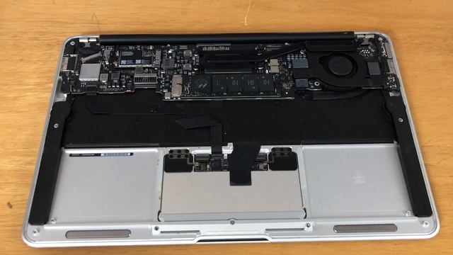 How To Replace the Battery on 2013 Macbook Air!