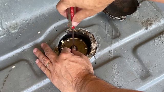 12 volt to 6 volt Fuel Gauge Conversion for the 1955 Ford Fairlane смотреть онлайн