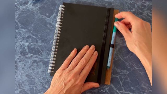 Dragon Book - Endless Reusable Tactical Character Notebook смотреть онлайн