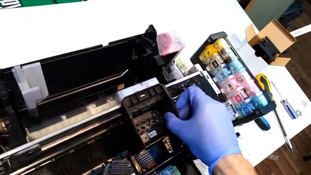 Замена печатающей головки на принтерах Epson L800, L805 смотреть онлайн
