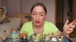 МУКБАНГ / КАРТОШКА С СЕЛЁДКОЙ / ОТВЕЧАЮ НА ВОПРОСЫ