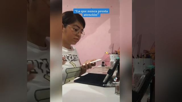 Sketch “Tipos de alumnos en las clases en línea” смотреть онлайн
