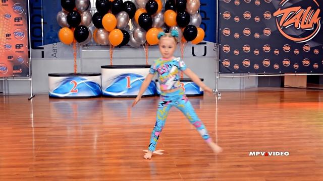 Детский спортивно-акробатический танец 05 смотреть онлайн