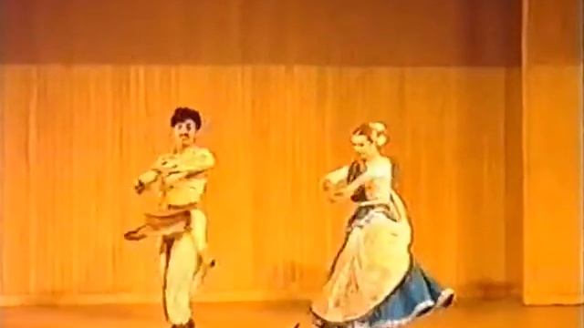 дуэт Раджендра Гангани и Элеонора Петрова. Саргам. Индия. Хабитат центр. Нью Дели. смотреть онлайн