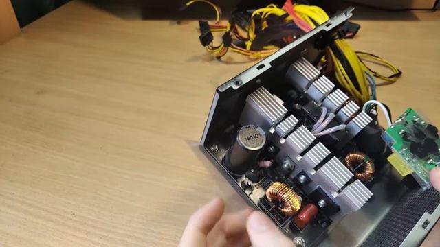 Обзор блока питания Cougar STE 500W смотреть онлайн