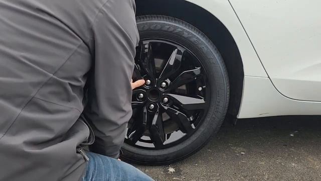 Officially Licensed Chevrolet® Gloss Black Center Caps on 2015-2020 Chevrolet Impala смотреть онлайн