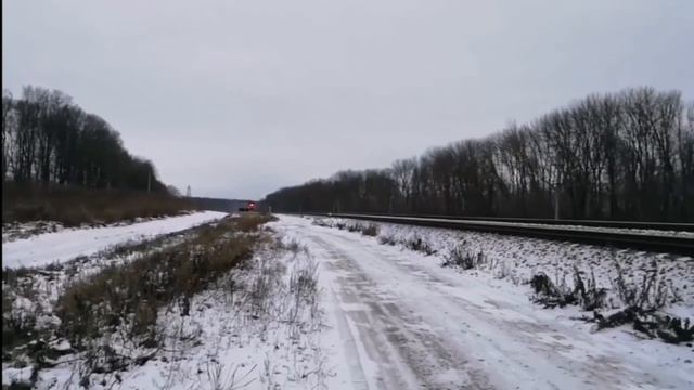 Тепловоз 3ТЭ10У-0008 следует резервом, перегон Присады - Дедилово. смотреть онлайн