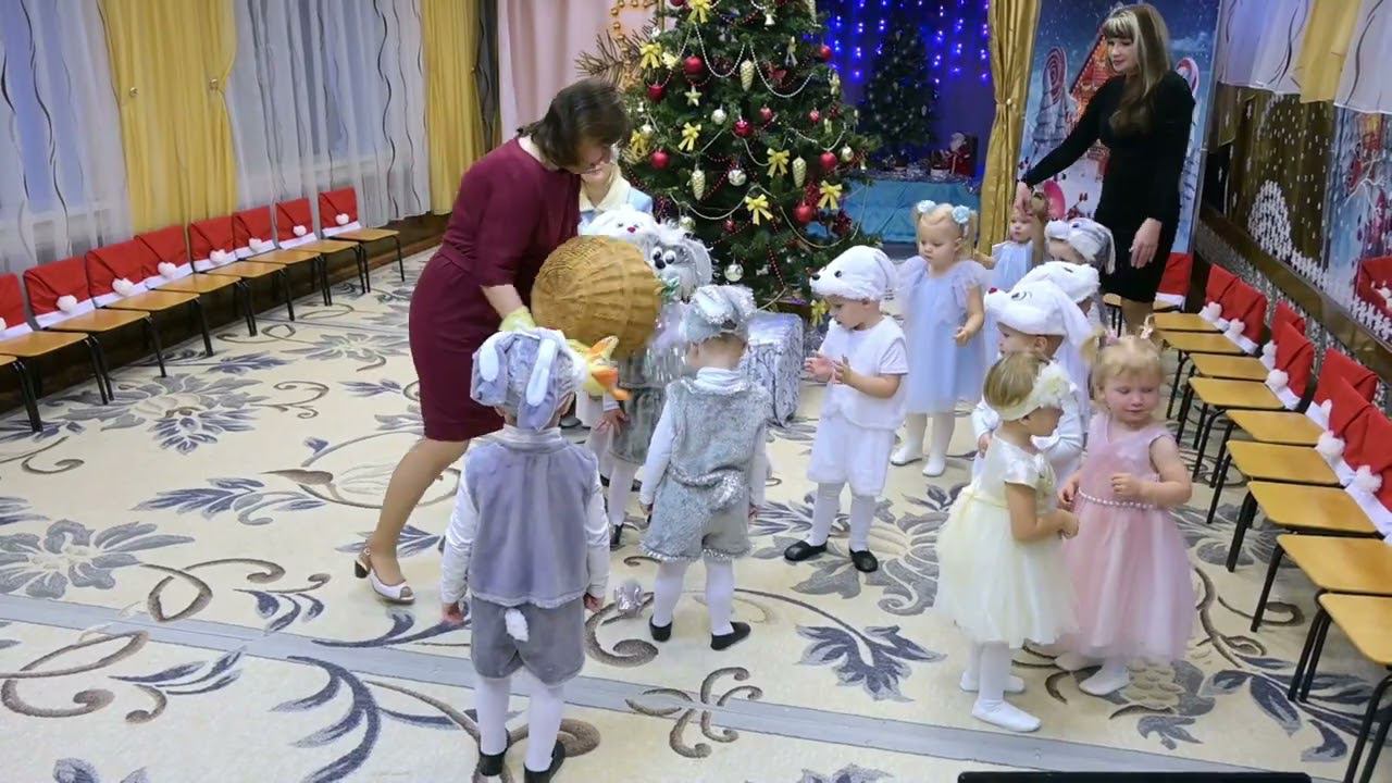 4. Новогодний утренник 2024. 18 ДС, 22.12 -1 смотреть онлайн