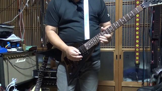 Grover Jackson RR-V / Maxon. OD-02 OVERDRIVE + Hand Maid Distortion+ Boss DD-5 on Yamaha J-35 смотреть онлайн