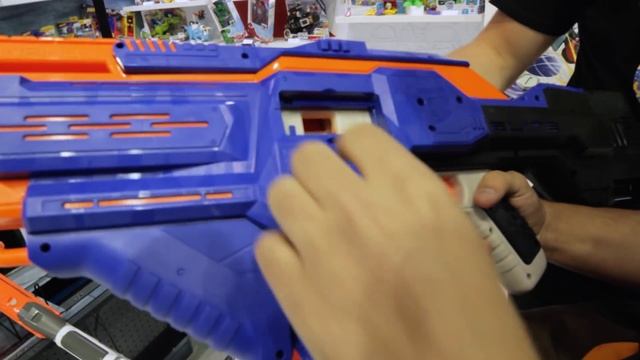 NERF INFINUS & DELTA TROOPER - First Look at Australian Toy Fair 2018 смотреть онлайн