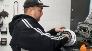 Как снять ведущий вариатор на снегоходе Arctic Cat