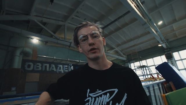 Как сделать: Маховое сальто вперед (Webster) смотреть онлайн