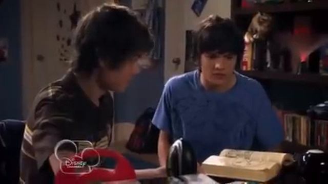My Babysitter's a Vampire: Season 1 Episode 2: Three Cheers for Evil смотреть онлайн