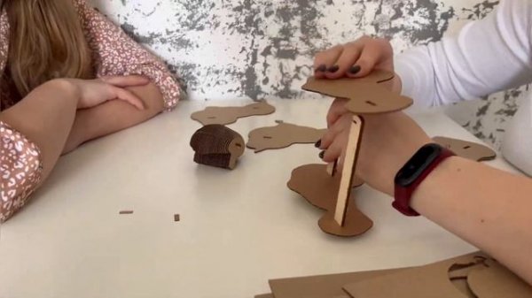 Обзор и сборка картонного 3D пазла от компании QBRIX