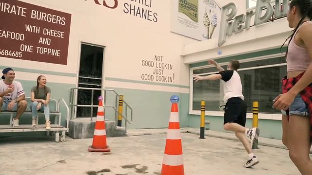 Magic Flying Ball RGB Light Shining Flying Drone Kids Adults Indoor Outdoor Games Toy Upgraded смотреть онлайн