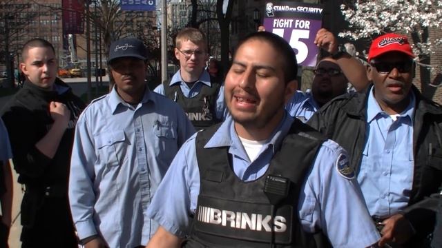 Brinks Truck Drivers Walk Out In Solidarity With Fast Food Workers Fight For $15/hr смотреть онлайн