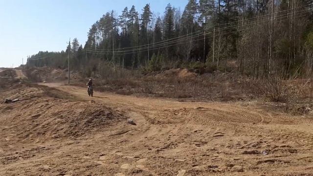 Regulmoto seven на песке смотреть онлайн