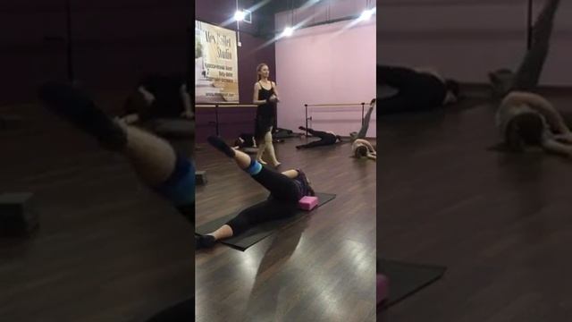 Вечерний Stretching в Alex ballet Studio смотреть онлайн