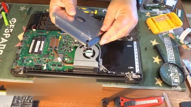 Апгрейд ноутбука Asus x756u смотреть онлайн