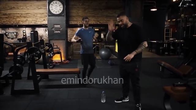 GRUBUN İÇİNDE FARKLI İNSANLAR VAR смотреть онлайн