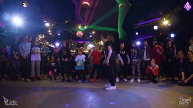 I WANNA DANCE | 2017 | HIP-HOP Beg | 1/4 (Писарева Настя VS Ражев Саша) смотреть онлайн