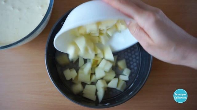 Вкуснейшая Шарлотка с Яблоками | Бесподобная и Нежная, как Пух Шарлотка ☆ Apple Sharlotka смотреть онлайн