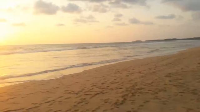 That our area big tourist beach which is calling Bentota Beach of Sri Lanka смотреть онлайн