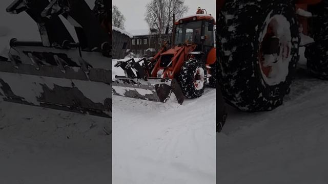 Экскаватор-погрузчик Fiat-Hitachi FB200 смотреть онлайн