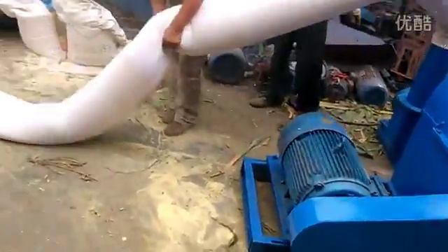 Poultry feed hammer mill grinding machine for animal смотреть онлайн