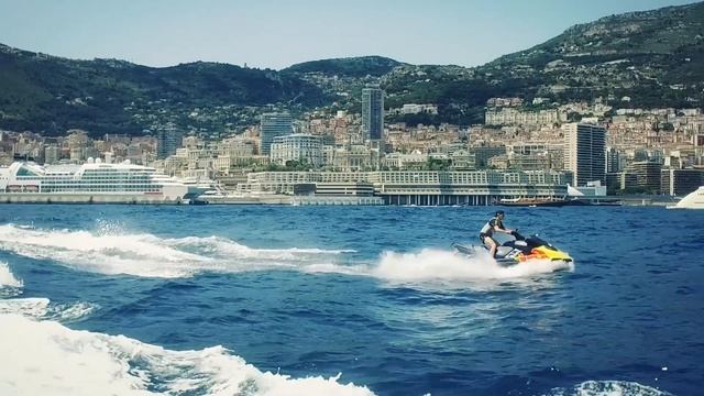 Not your average F1 commute! Max Verstappen's grabs big air on Jetski at the Monaco Grand Prix смотреть онлайн