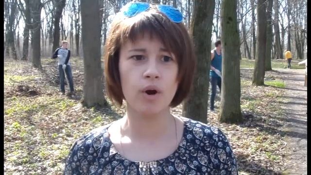 Уборка территории вокруг Усыпальницы.