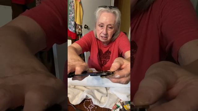 Jewelry Christmas Tree Thank you so much for sending me your old jewelry I’m so glad#brendagantt смотреть онлайн