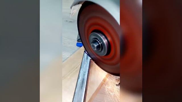 Все гениально и просто! Классный способ соединения Профильной трубы без сварки! #diy смотреть онлайн