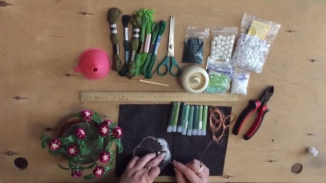 Мастер-класс «Цветы из бисера» смотреть онлайн