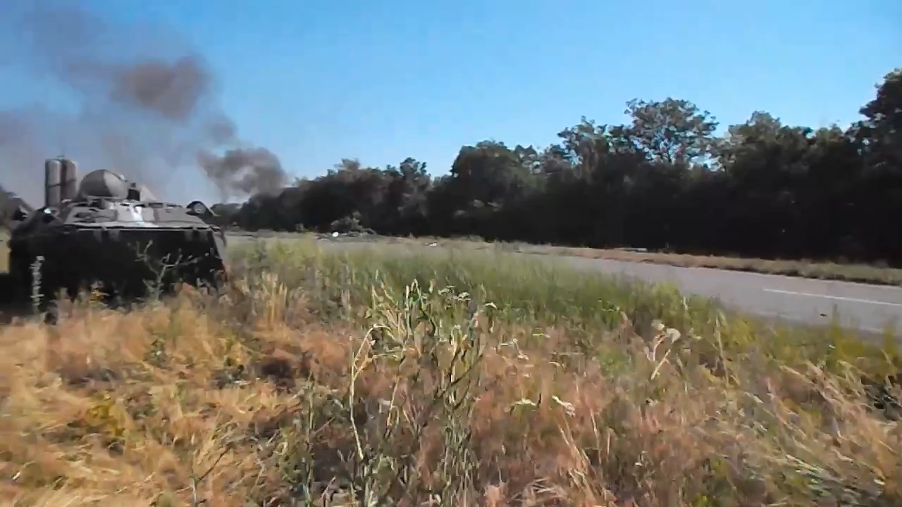 После боя с укро-фашистскими карателями под Луганском 17.06.2014 г. смотреть онлайн