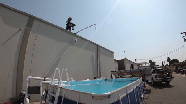 Best Solar Pool Pump | Savior Floating Solar Pool Pump and Filter System - by Natural Current смотреть онлайн