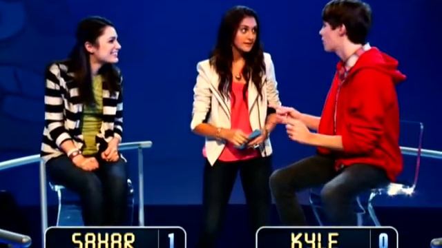 One Up! Robot Riot Battle - 60 Second Game Show - Phineas And Ferb: Across The 2nd Dimension