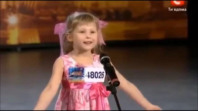 стих Ходит наша бабушка - Диана Казакевич смотреть онлайн