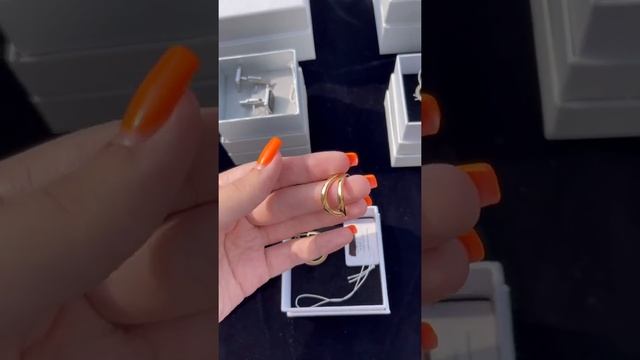 ПРОДАН❗Calvin Klein + Pandora. лот#5 смотреть онлайн